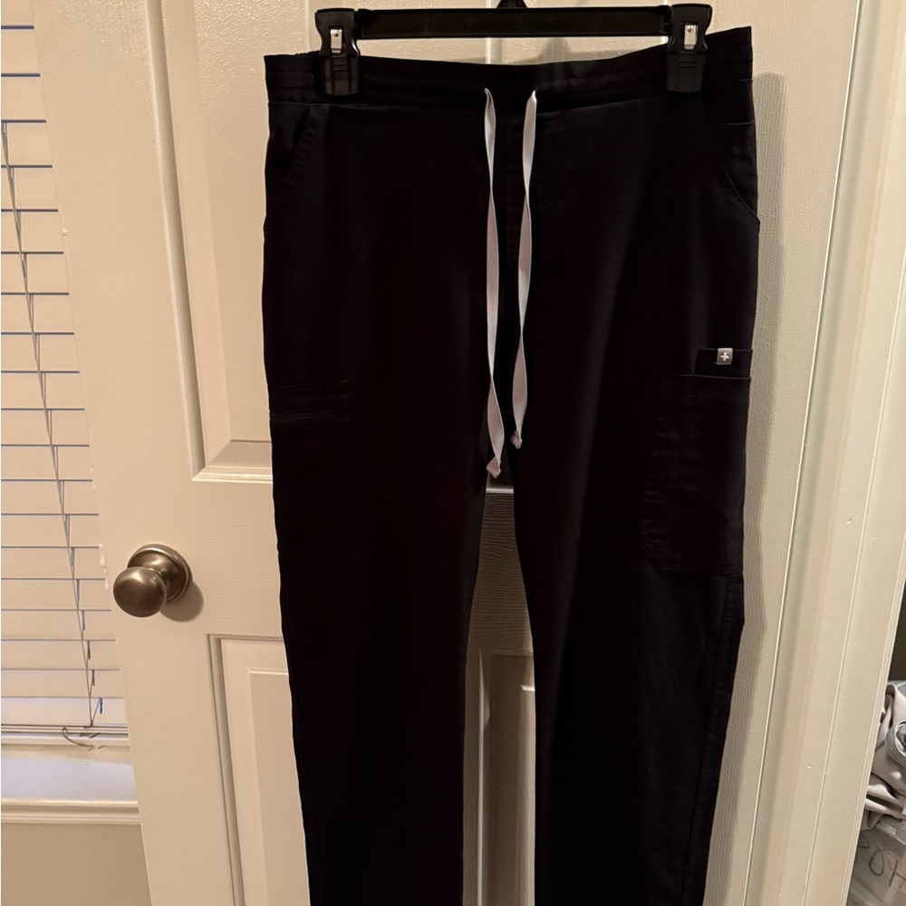 Figs black scrub pants